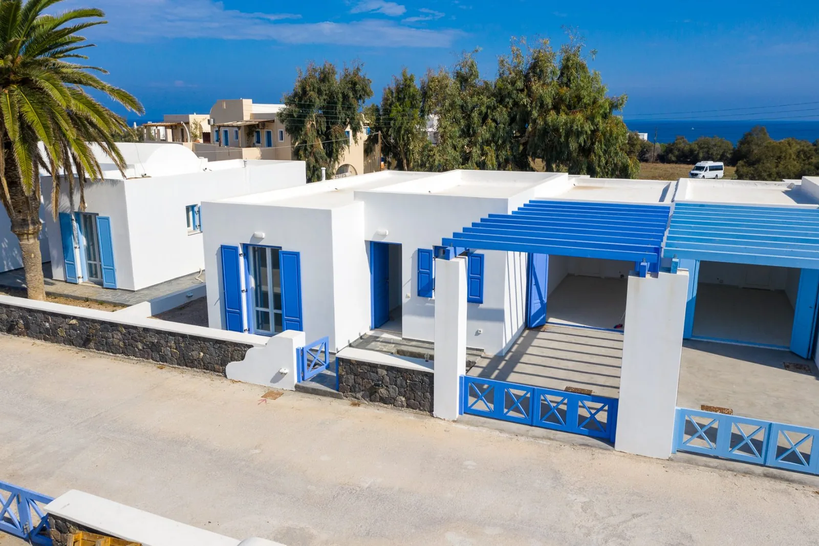 Материал застройщика: Santorini Villas